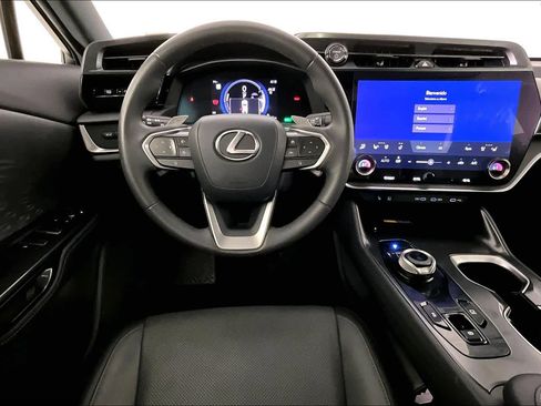 Used 2023 Lexus RZ 450e Premium image 5