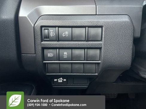 Used 2025 Toyota Tacoma TRD Off-Road image 25