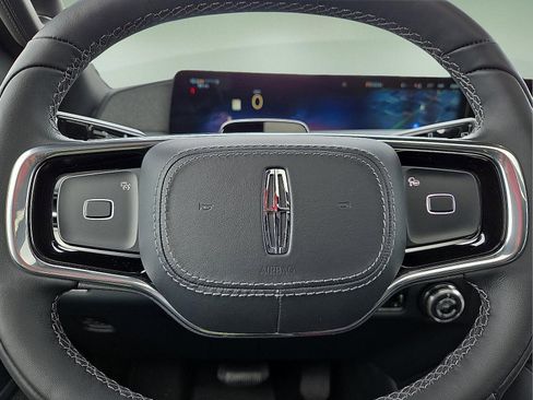 New 2025 Lincoln Navigator Reserve w/ Jet Appearance Package AWD/4WD image 24