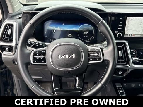 Used 2023 Kia Sorento SX FWD image 19