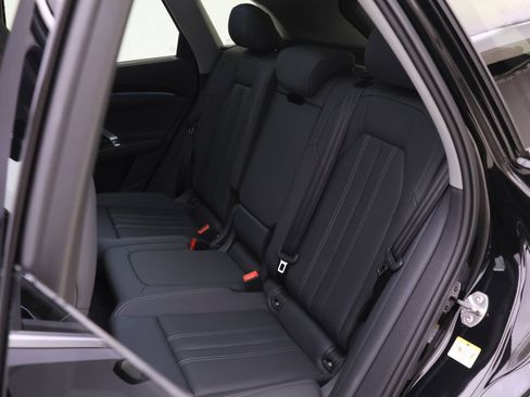 Used 2025 Audi Q5 Premium Plus w/ Premium Plus AWD/4WD image 11