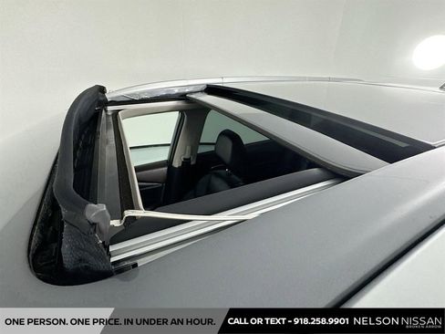 Certified 2023 Nissan Rogue Platinum w/ Platinum Premium Package FWD image 23