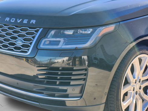 Used 2019 Land Rover Range Rover HSE image 32