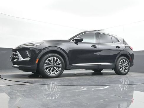 Used 2024 Buick Envision Preferred AWD/4WD image 27