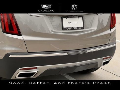 Used 2022 Cadillac XT5 Premium Luxury w/ Technology Package FWD image 9