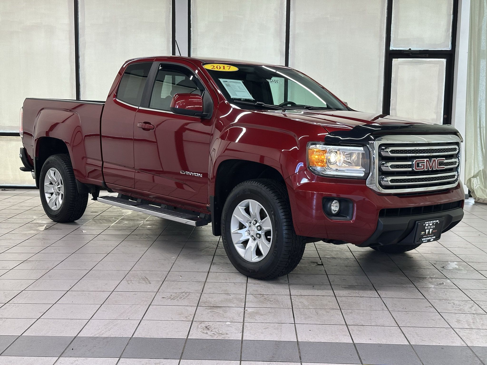 Used 2017 GMC Canyon SLE w/ SLE Convenience Package RWD image 1