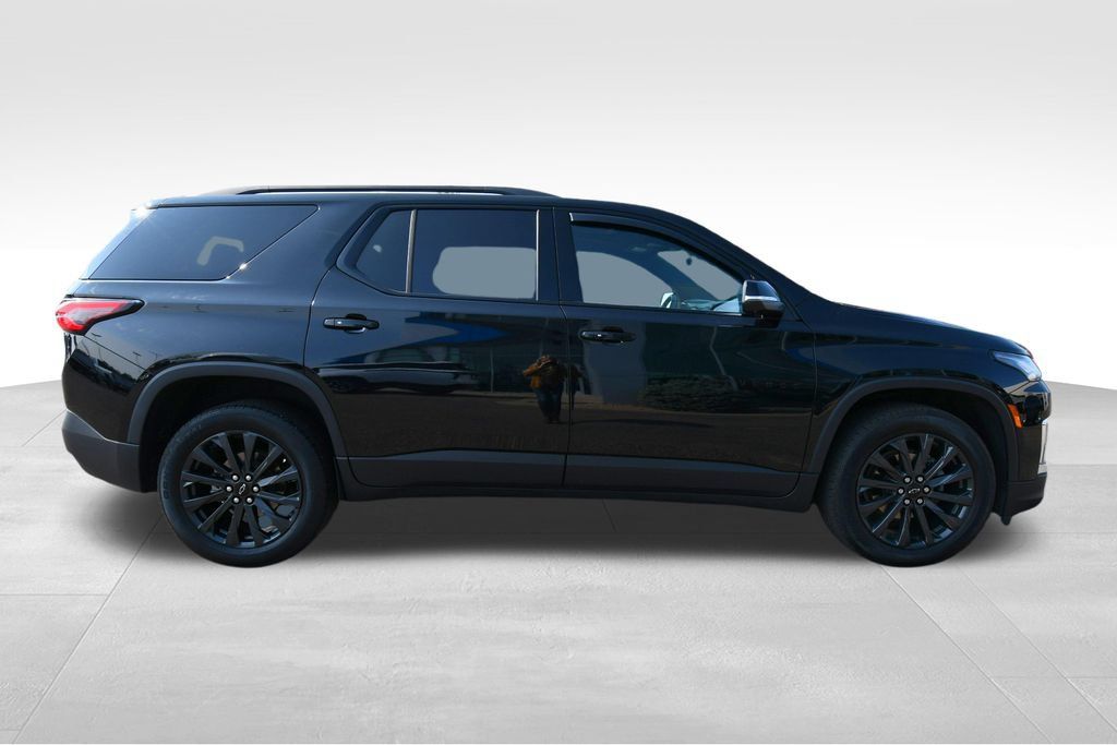 Used 2024 Chevrolet Traverse RS AWD/4WD image 8
