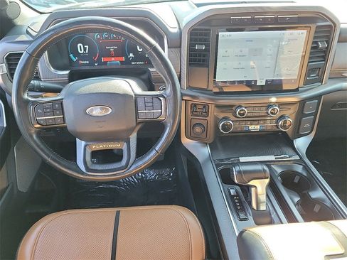 Used 2023 Ford F150 Platinum image 4