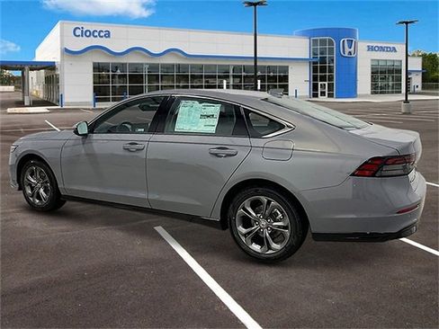 New 2025 Honda Accord EX-L image 2