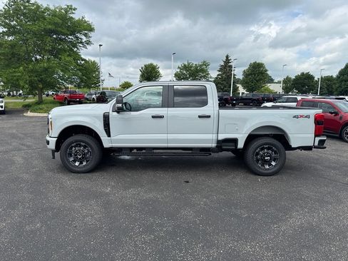 New 2026 Ford F250 XL w/ STX Appearance Package AWD/4WD image 8