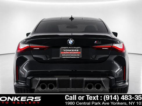 Used 2021 BMW M4 Competition w/ M Carbon Exterior Package RWD image 8