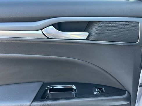 Used 2016 Ford Fusion Titanium image 36