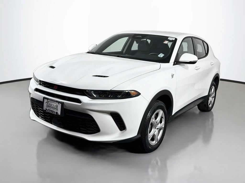 Used 2024 Dodge Hornet GT w/ Cold Weather Group AWD/4WD image 3
