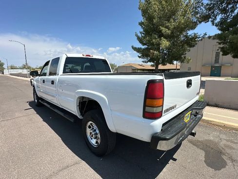 Used 2007 GMC Sierra 2500 SLE w/ Heavy-Duty Power Package RWD image 2