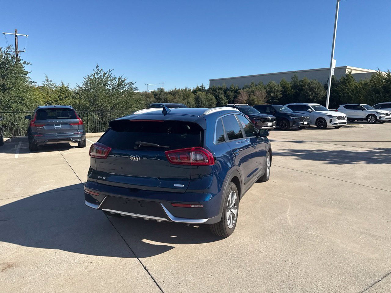 Used 2019 Kia Niro LX FWD image 8
