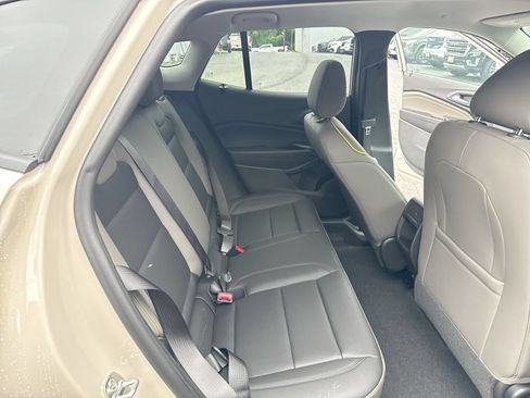 Used 2026 Chevrolet Trax ACTIV w/ Driver Confidence Package FWD image 29