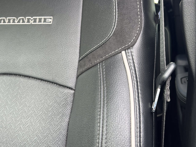 Used 2025 RAM 3500 Laramie AWD/4WD image 20