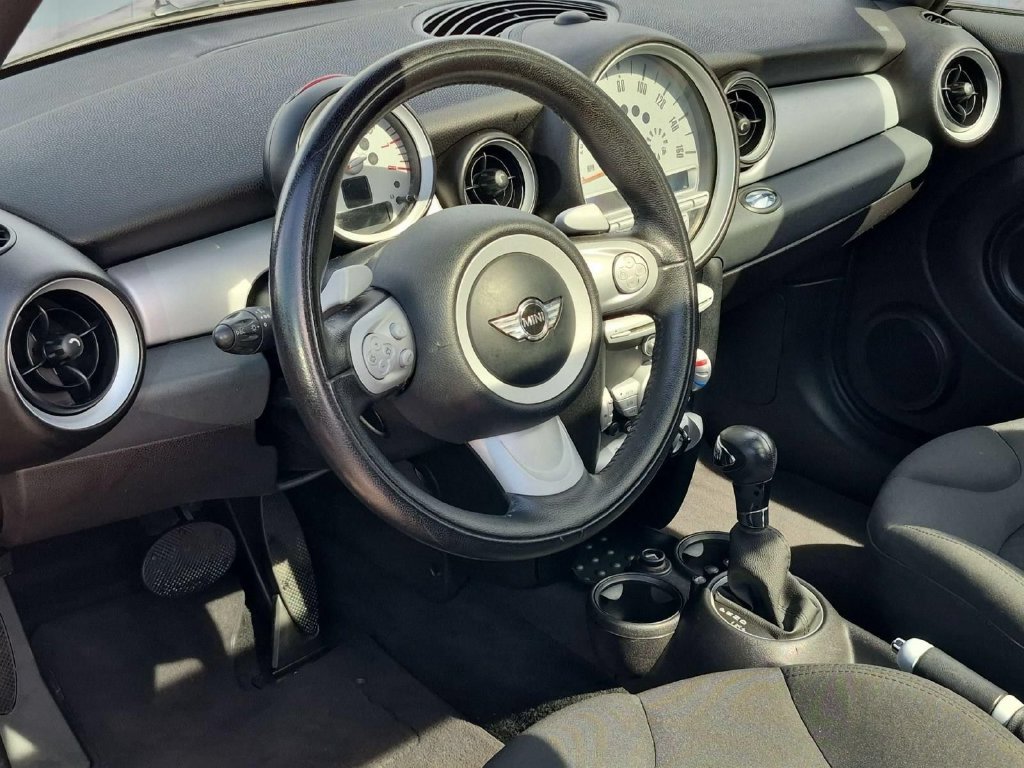 Used 2009 MINI Cooper Hardtop FWD image 11
