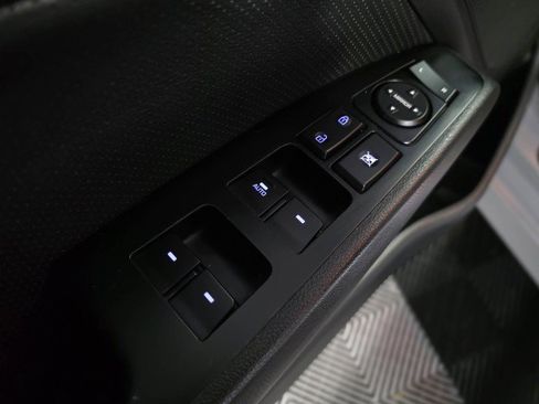 Used 2018 Hyundai Elantra Sport image 29