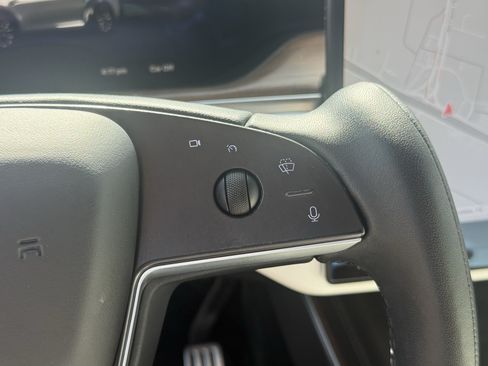 Used 2022 Tesla Model X AWD/4WD image 17
