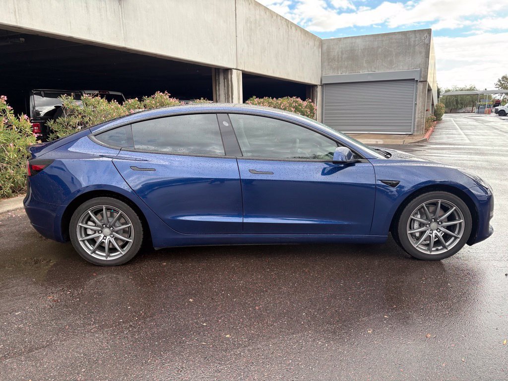 Used 2022 Tesla Model 3 RWD image 4
