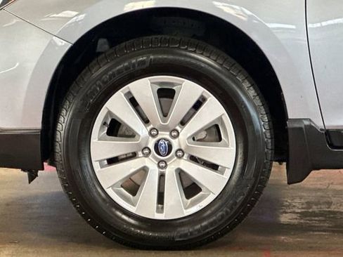 Used 2017 Subaru Outback 2.5i Premium image 31