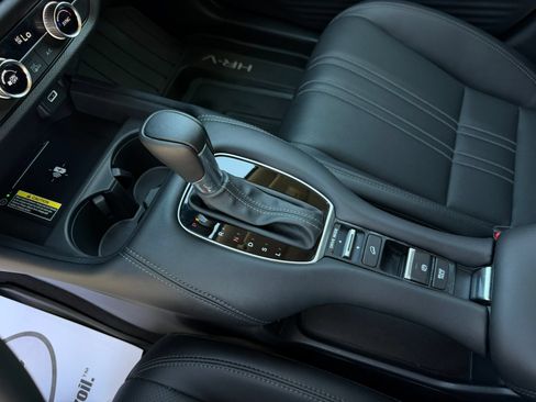 Used 2025 Honda HR-V EX-L image 18