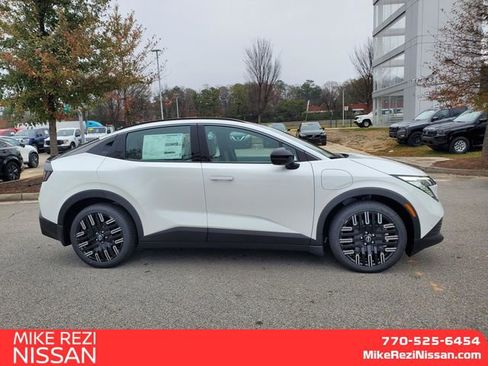 New 2026 Nissan Leaf Platinum+ image 2