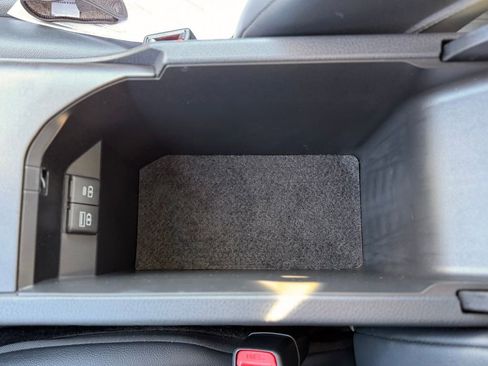 Used 2022 Toyota Camry SE image 20