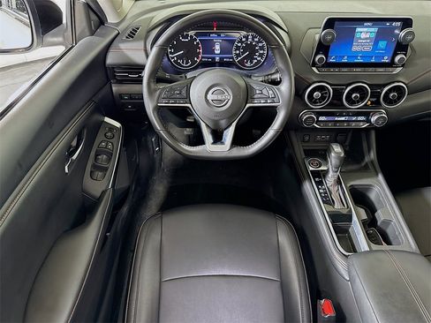 Used 2024 Nissan Sentra SR w/ SR Premium Package image 21