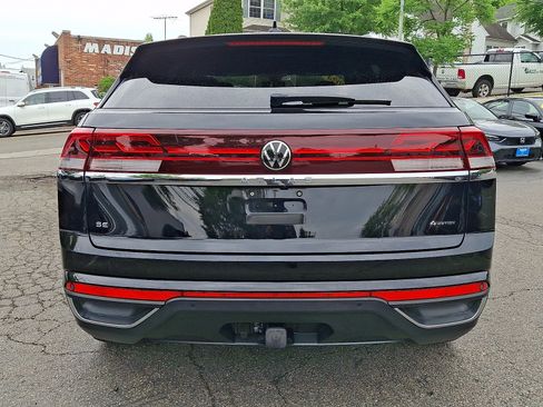 Used 2024 Volkswagen Atlas Cross Sport SE AWD/4WD image 5