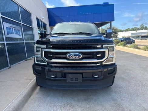 Used 2022 Ford F250 Platinum AWD/4WD image 3