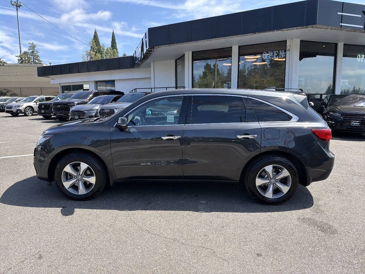 Used 2015 Acura MDX FWD image 2