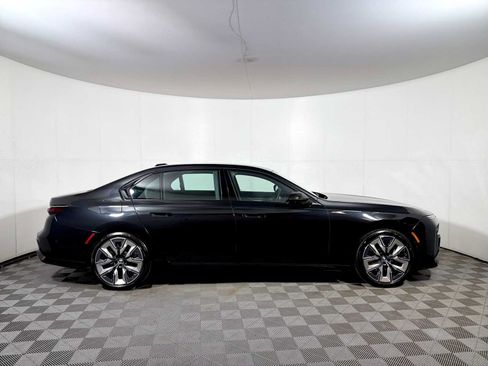 Used 2023 BMW 760i xDrive AWD/4WD image 7