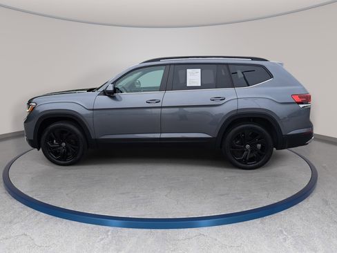 Used 2023 Volkswagen Atlas SE w/ Black Wheel Package AWD/4WD image 8