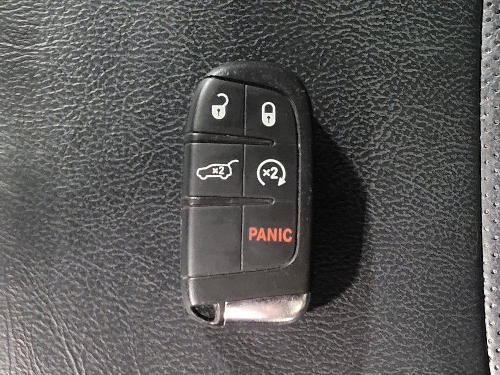 Used 2018 Jeep Compass Limited w/ Navigation Group AWD/4WD image 32