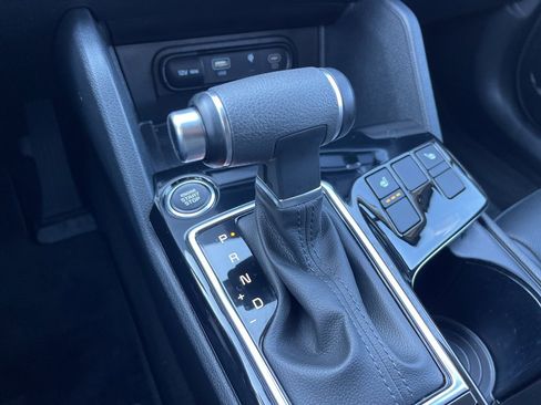 Certified 2024 Kia Sportage EX image 13