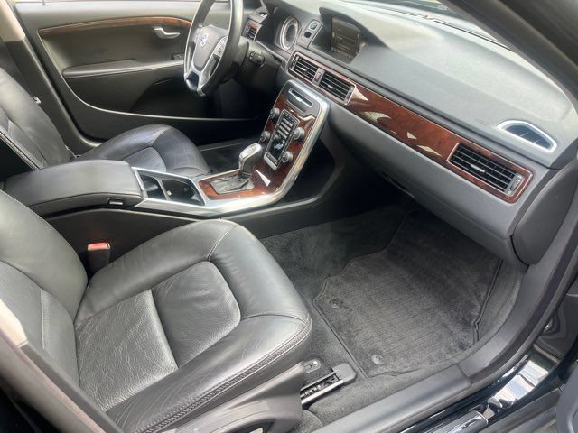 Used 2013 Volvo XC70 3.2 Premier Plus AWD/4WD image 6