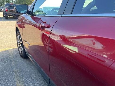 Used 2023 Chevrolet Equinox LT image 12