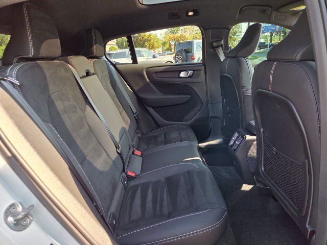 Certified 2023 Volvo C40 P8 Recharge Ultimate AWD/4WD image 23