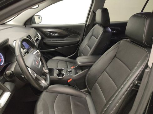 Used 2024 GMC Terrain SLT AWD/4WD image 17