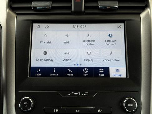 Used 2020 Ford Fusion SE image 34