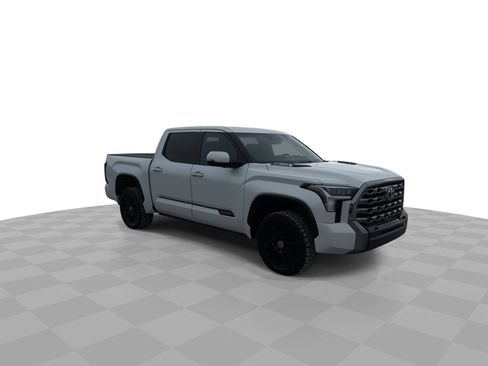 Used 2024 Toyota Tundra Platinum image 2
