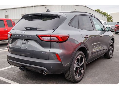 Used 2025 Ford Escape ST-Line Select w/ Tech Pack #2 image 2