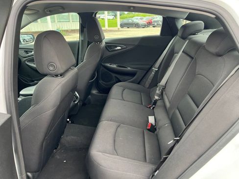 Used 2024 Chevrolet Malibu LT FWD image 33