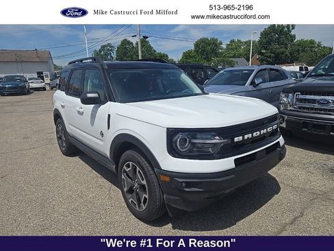 Used 2024 Ford Bronco Sport Outer Banks w/ Tech Package AWD/4WD image 3