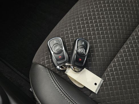 Used 2018 Buick Encore Preferred FWD image 29