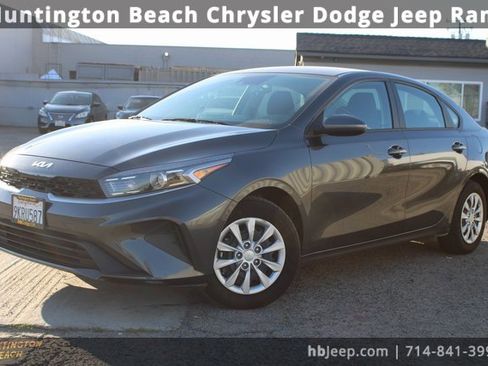 Used 2024 Kia Forte LX image 8