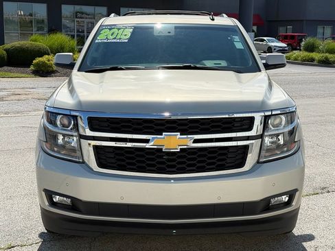 Used 2015 Chevrolet Suburban LT w/ Luxury Package AWD/4WD image 2