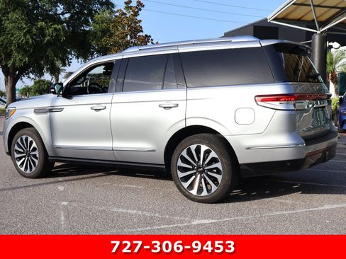 Used 2024 Lincoln Navigator Reserve AWD/4WD image 7